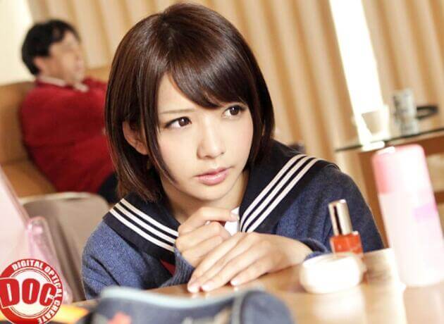 麻里梨夏毫无防备在桌下挑逗 3645f22aa04030b79555e185426e1e5b.jpg
