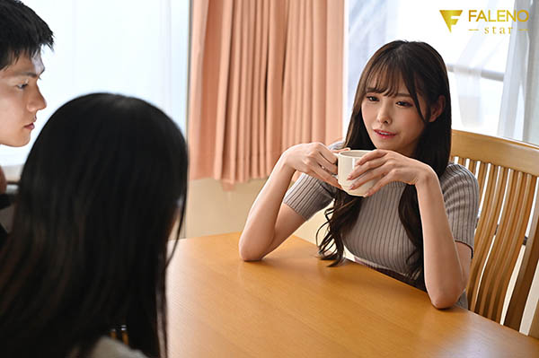 把双胞胎姐姐桥本有菜误认成女友 2a34917a9fa58a97f75e5ff713634d86.jpg