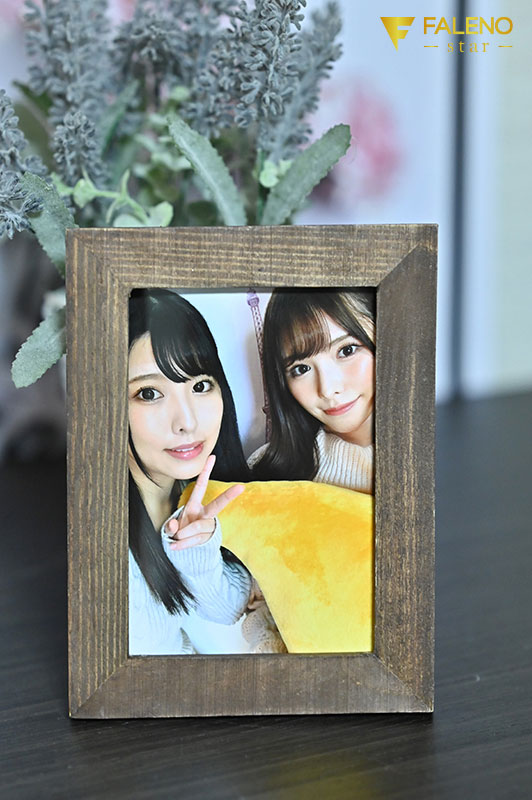把双胞胎姐姐桥本有菜误认成女友 4b948bf5267c264ee9fd768505445296.jpg